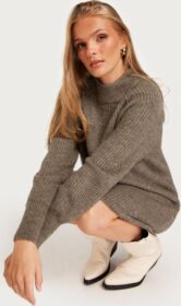 Pieces Neulemekot – Fossil – Pcnatalee Ls O-Neck Knit Dress Noos – Mekot
