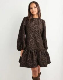 Pieces Ruskea – Pcgretchen Ls Short Dress D2D Dmo