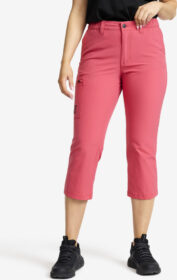 RevolutionRace Ulkoiluhousut, Vaellushousut & Retkeilyhousut – Pinkki – Adventure 3/4 Stretch Pants Naiset Holly Berry, Koko:L