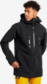 RevolutionRace > Sade- Ja Kuoritakit – Musta – Cyclone Long 3L Jacket Miehet Black, Koko:M