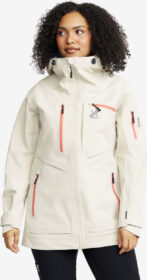 RevolutionRace > Takit > Sade- Ja Kuoritakit – Beige – Cyclone Long 3L Jacket Naiset Peyote, Koko:S