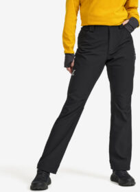 RevolutionRace > Housut > Softshell-housut – Musta – Hiball Essential Softshell Pants Naiset Black, Koko:S