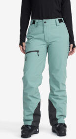 RevolutionRace > Housut > Lasketteluhousut – Turkoosi – AccXel Insulated 2L Snow Pants Naiset Arctic, Koko:L