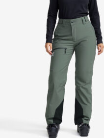 RevolutionRace > Housut > Lasketteluhousut – Vihreä – AccXel Insulated 2L Snow Pants Naiset Dusty Green, Koko:3XL