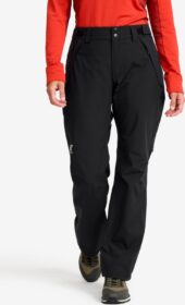 RevolutionRace > Housut > Sade- Ja Kuorihousut – Musta – Cloud 3L Shell Pants Naiset Black, Koko:L