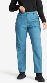 RevolutionRace > Housut > Sade- Ja Kuorihousut – Sininen – Arcade 3L Lightweight Pants Naiset Saxony Blue, Koko:S