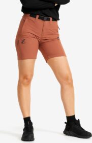 RevolutionRace > Housut > Shortsit – Pinkki – Elevate Pro Hiking Shorts Naiset Pink Mahogany, Koko:3XL