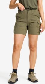 RevolutionRace > Housut > Shortsit – Vihreä – Adventure Cargo Stretch Shorts Naiset Kalamata, Koko:L