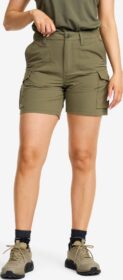 RevolutionRace > Housut > Shortsit – Vihreä – Adventure Cargo Stretch Shorts Naiset Kalamata, Koko:M