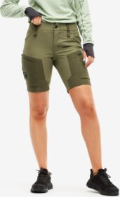 RevolutionRace Housut > Shortsit – Vihreä – RVRC GP Shorts Naiset Burnt Olive, Koko:M