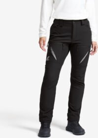 RevolutionRace > Housut > Softshell-housut – Musta – Hiball Softshell Pants Naiset Black, Koko:S