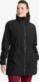 RevolutionRace > Takit > Sade- Ja Kuoritakit – Musta – Nevis 2L Parka Naiset Black, Koko:L