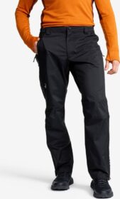 RevolutionRace > Sade- Ja Kuorihousut – Musta – Arcade 3L Lightweight Pants Miehet Black, Koko:M