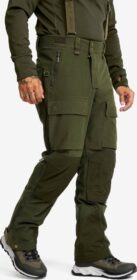 RevolutionRace > Sade- Ja Kuorihousut – Vihreä – Trace Silent Pro 2L Pants Miehet Deep Depths, Koko:2XL