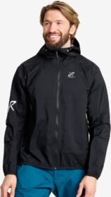RevolutionRace Sade- Ja Kuoritakit – Musta – Arcade 3L Lightweight Jacket Miehet Black, Koko:L