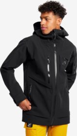 RevolutionRace > Sade- Ja Kuoritakit – Musta – Cyclone Long 3L Jacket Miehet Black, Koko:M