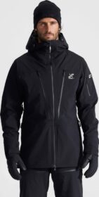 RevolutionRace > Sade- Ja Kuoritakit – Musta – Ultra 3L Shell Jacket Miehet Black, Koko:XL