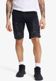 RevolutionRace Shortsit – Musta – RVRC GP Shorts Miehet Anthracite Camo, Koko:S