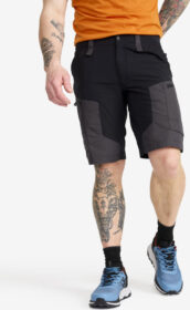 RevolutionRace > Shortsit – Musta – RVRC GP Shorts Miehet Jetblack, Koko:M