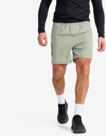 RevolutionRace Shortsit – Vihreä – Impact Shorts Miehet Shadow, Koko:XS