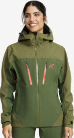 RevolutionRace > Takit > Sade- Ja Kuoritakit – Vihreä – Silence Proshell 3L Jacket Naiset Cypress/Black Forest, Koko:L