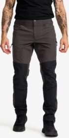 RevolutionRace > Softshell-housut – Musta – Surmount Pro Hiking Stretch Pants Miehet Black/Obsidian, Koko:M
