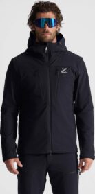 RevolutionRace > Softshell-takit – Musta – Ultra Trekk-touring Jacket Miehet Black, Koko:XL