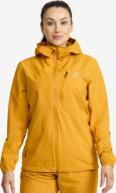 RevolutionRace > Takit > Sade- Ja Kuoritakit – Keltainen – Vector 2L Jacket Naiset Golden Yellow, Koko:S
