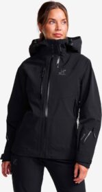 RevolutionRace Takit > Sade- Ja Kuoritakit – Musta – Cyclone 3L Shell Jacket Naiset Black, Koko:XL
