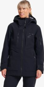RevolutionRace Takit > Sade- Ja Kuoritakit – Musta – Cyclone Long 3L Jacket Naiset Black, Koko:M
