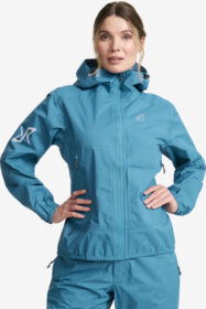 RevolutionRace > Takit > Sade- Ja Kuoritakit – Sininen – Arcade 3L Lightweight Jacket Naiset Saxony Blue, Koko:S
