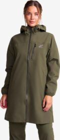 RevolutionRace > Takit > Sade- Ja Kuoritakit – Vihreä – Vector 2L Parka Naiset Forest Night, Koko:XS