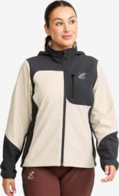 RevolutionRace > Takit > Softshell-takit – Harmaa – Ridge Trek Stretch Jacket Naiset Anthracite/Peyote, Koko:XL