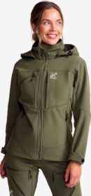 RevolutionRace Takit > Softshell-takit – Vihreä – Hiball Softshell Jacket Naiset Grape Leaf, Koko:4XL