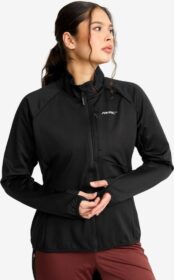 RevolutionRace > Takit > Tuulitakit – Musta – Pace Wind Jacket Naiset Black, Koko:2XL