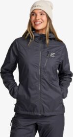 RevolutionRace Takit > Tuulitakit – Sininen – Brisk Tech Fleece-lined Jacket Naiset India Ink, Koko:L