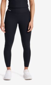 RevolutionRace Trikoot – Musta – Shape Ribbed Leggings Naiset Black, Koko:XS