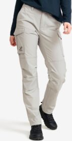 RevolutionRace Ulkoiluhousut, Vaellushousut & Retkeilyhousut – Harmaa – Adventure Cargo Stretch Pants Naiset Limestone Grey, Koko:S