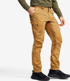RevolutionRace Ulkoiluhousut, Vaellushousut & Retkeilyhousut – Keltainen – Rambler Lightweight Pro Pants Miehet Dijon, Koko:XS