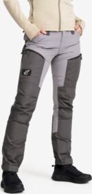 RevolutionRace Ulkoiluhousut, Vaellushousut & Retkeilyhousut – Liila – RVRC GP Pro Pants Naiset Dusty Lavender/Magnet, Koko:S