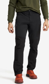 RevolutionRace Ulkoiluhousut, Vaellushousut & Retkeilyhousut – Musta – Elevate Pro Hiking Pants Miehet Black, Koko:M