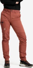 RevolutionRace Ulkoiluhousut, Vaellushousut & Retkeilyhousut – Pinkki – Rambler Lightweight Pants Naiset Pink Mahogany, Koko:XS