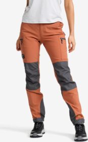 RevolutionRace Ulkoiluhousut, Vaellushousut & Retkeilyhousut – Ruskea – Nordwand Highwaist Stretch Pants Naiset Copper Brown/Magnet, Koko:L