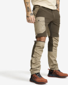 RevolutionRace Ulkoiluhousut, Vaellushousut & Retkeilyhousut – Ruskea – Rambler Lightweight Zip-off Pants Miehet Mud/Brindle, Koko:M