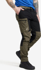 RevolutionRace Ulkoiluhousut, Vaellushousut & Retkeilyhousut – Vihreä – Rambler Lightweight Pants Miehet Light MossGray/Black, Koko:2XL
