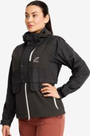 RevolutionRace Ulkoilutakki, Kuoritakki & Tuulitakki – Harmaa – Rambler Lightweight Pro Jacket Naiset Anthracite/Oatmeal, Koko:M