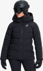 RevolutionRace Ulkoilutakki, Kuoritakki & Tuulitakki – Musta – Glint Insulated Ski Jacket Naiset Black, Koko:S