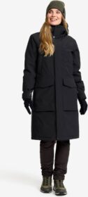 RevolutionRace Ulkoilutakki, Kuoritakki & Tuulitakki – Musta – Rhyme 2L Insulated Parka Naiset Black, Koko:S