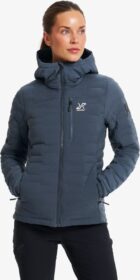 RevolutionRace Ulkoilutakki, Kuoritakki & Tuulitakki – Sininen – Flex Stretch Hooded Down Jacket Naiset India Ink, Koko:M