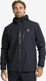 RevolutionRace > Sade- Ja Kuoritakit – Sininen – Vector 2L Jacket Miehet Dark Navy, Koko:M